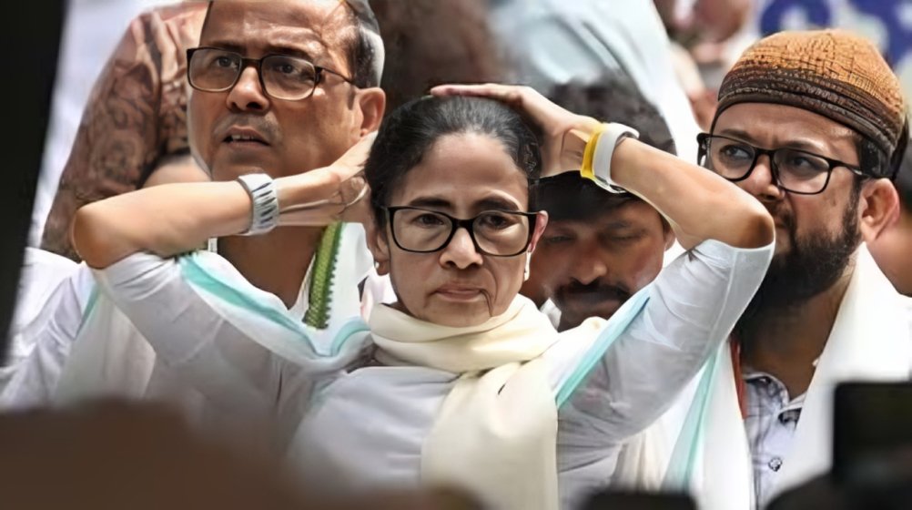 बंगाल उपचुनाव से पहले ममता खेमे को दूसरा झटका, रेजीनगर से रबीउल आलम चौधरी ने नामांकन वापस लिया