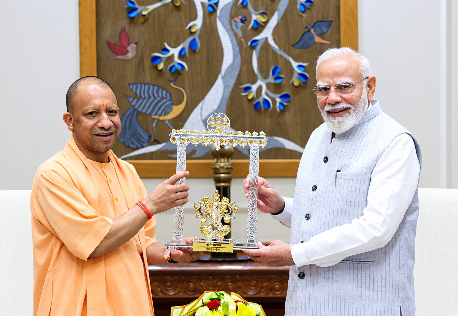 पीएम मोदी से मिलने दिल्ली पहुंचे CM योगी, करीब एक घंटे की बैठक में राज्यसभा चुनाव से लेकर 2027 की रणनीति तक पर चर्चा!